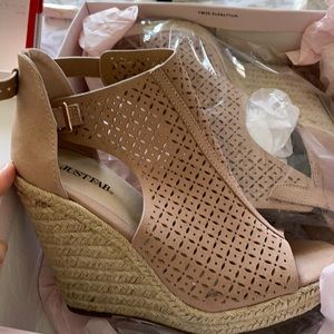 Wedges in the wash size 9. Never worn.